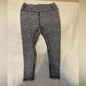 White leopard ethos leggings xxl short